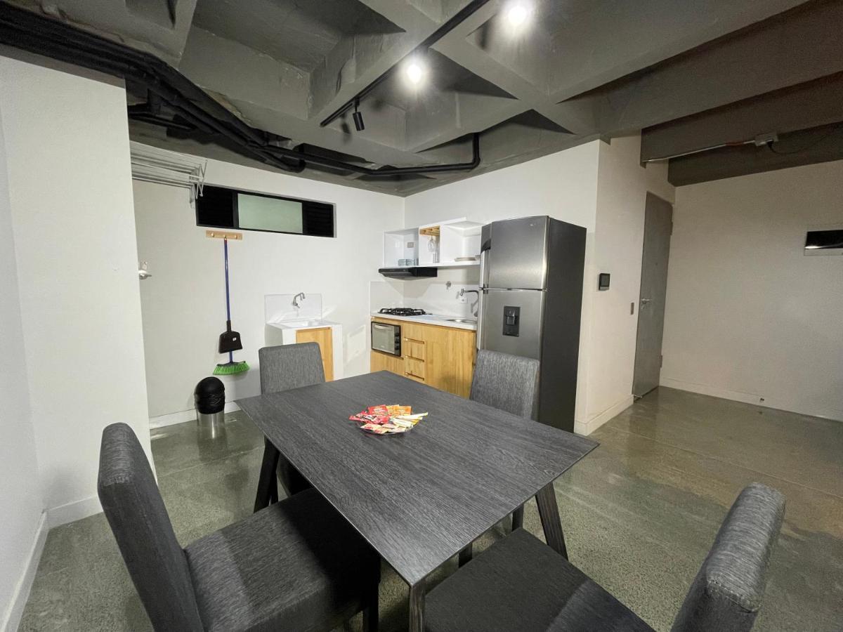 Edificio Helena Apartment Меделин Екстериор снимка